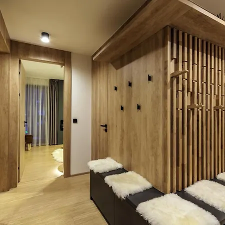 Savoy Exklusive Mountain Apartment *